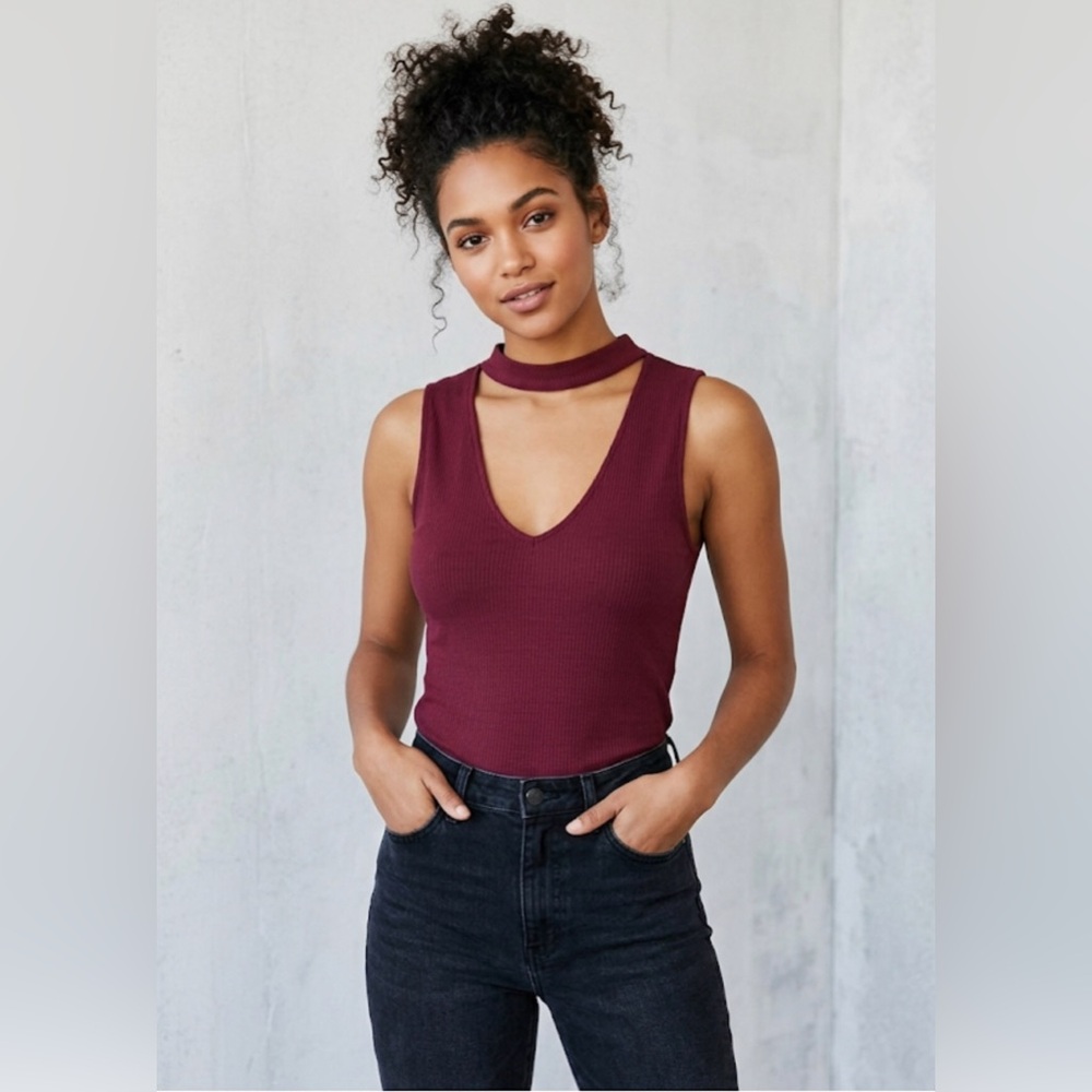 Streetwear Society Red Sleeveless Tank Top V-Neck